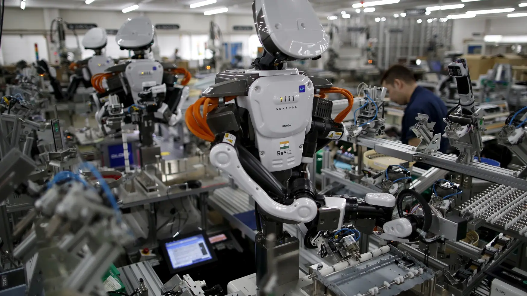 Robots en una fábrica