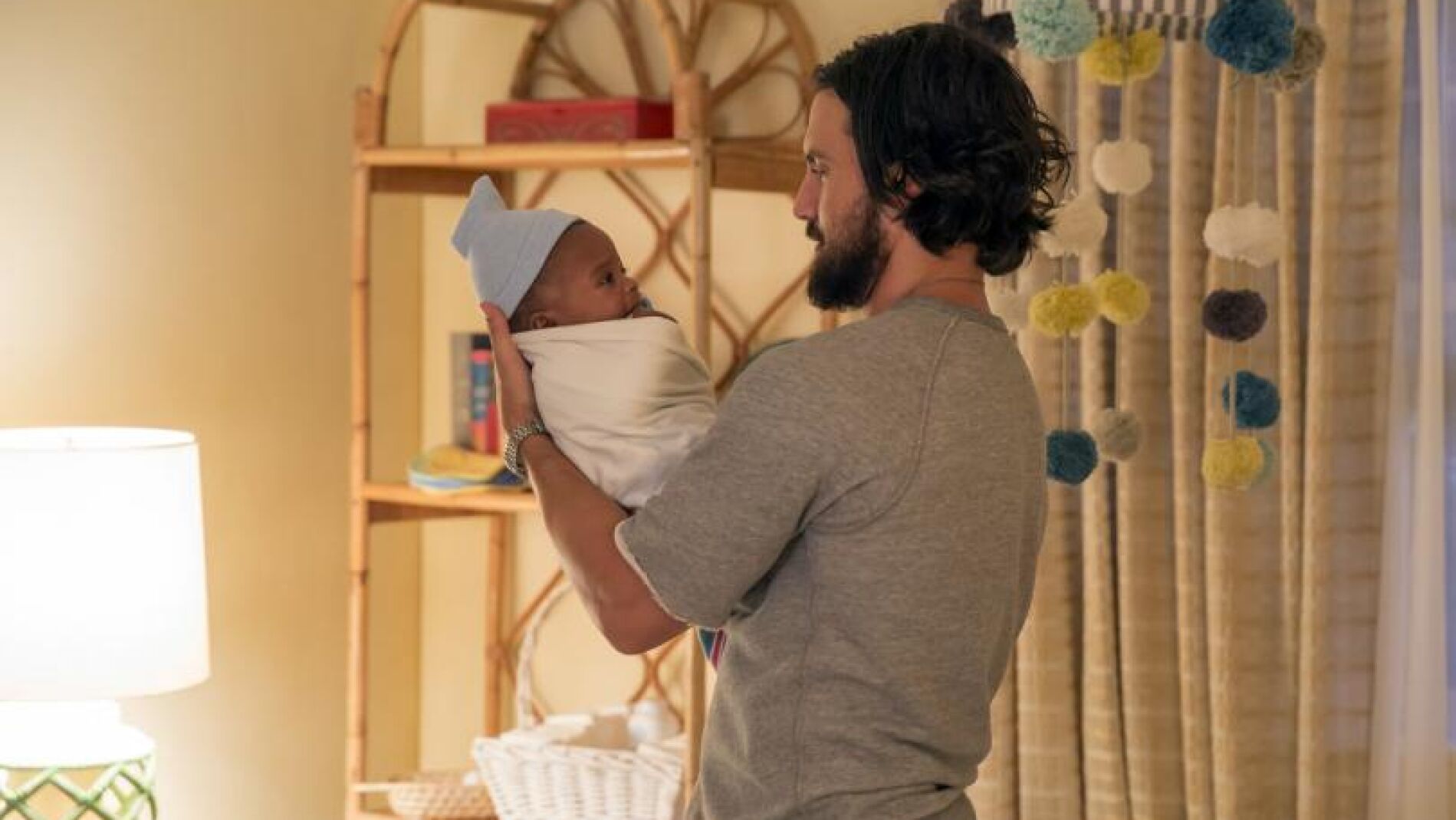 Jack (Milo Ventimiglia) y Rebecca (Mandy Moore) adoptaron un beb&eacute; (This is Us)