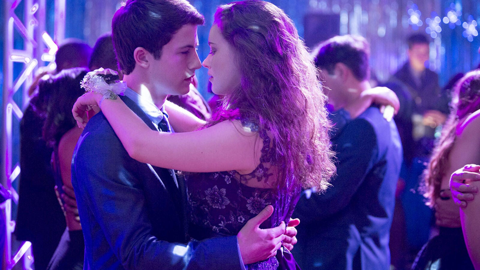 Los adolescentes con tendencias suicidas arremeten contra la serie 'Por Trece Razones'