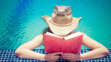 Siete nuevos libros para todos los gustos que no pueden faltar en tus vacaciones