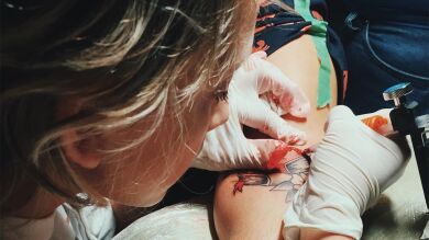 Así es “El Tiburón”, el tatuador de tan sólo 12 años que ha revolucionado las redes sociales
