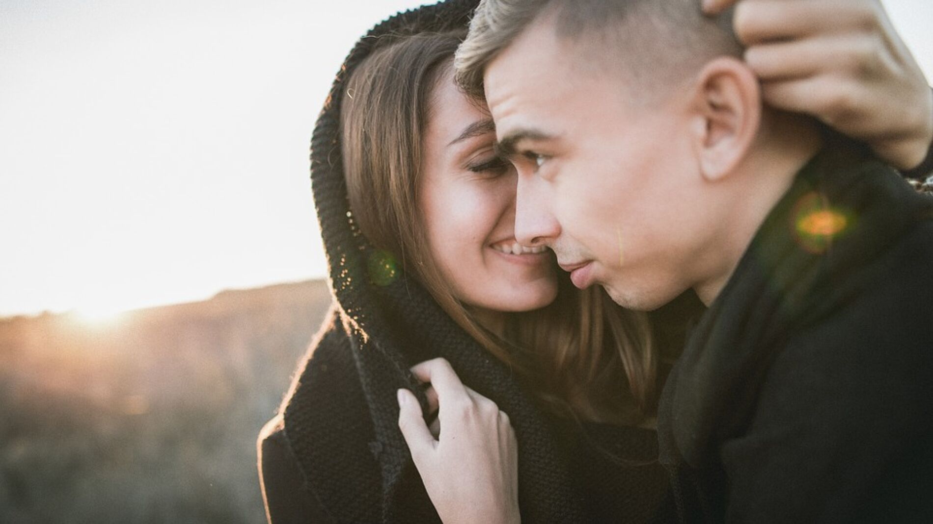 Relaci&oacute;n amorosa