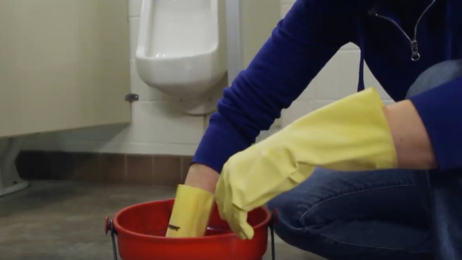 Yo sí soy una exiliada política, porque no puedo volver a España: allí no tengo trabajo