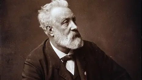 Escritor Julio Verne
