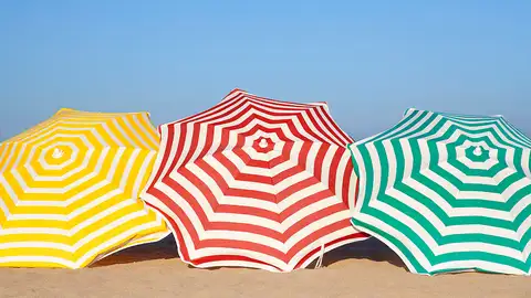 4sombrillasderallas.jpg 4sombrillasderallas