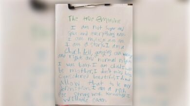 Una niña de ocho años escribe un precioso poema en favor de la mujer y se convierte en un fenómeno viral en Twitter