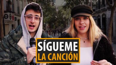 Ricky Edit y Anita Matamoros ponen a prueba los conocimientos musicales de la gente de la calle