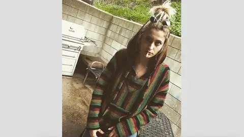 Paris Jackson, fumando Paris Jackson, fumando