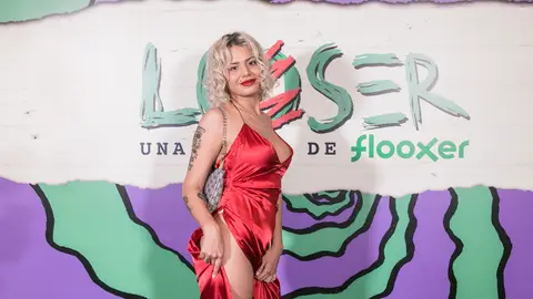 Ms Nina protagoniza un cameo en 'Looser' Fiesta de presentación 'Looser'