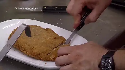 Así es el espectacular cachopo de Alberto Chicote: paso a paso, el chef descubre su receta en A Cañada Así es el espectacular cachopo de Alberto Chicote: paso a paso, el chef descubre su receta en A Cañada