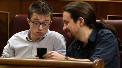 El mensaje sobre la marcha de Rajoy que le está llegando a todo el mundo por WhatsApp