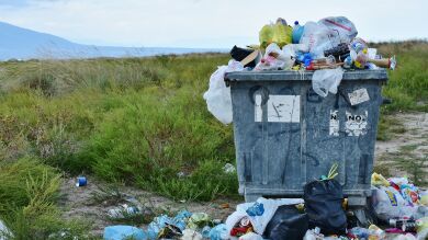 Todo el esfuerzo que haces separando basura para reciclar puede que no te sirva de nada