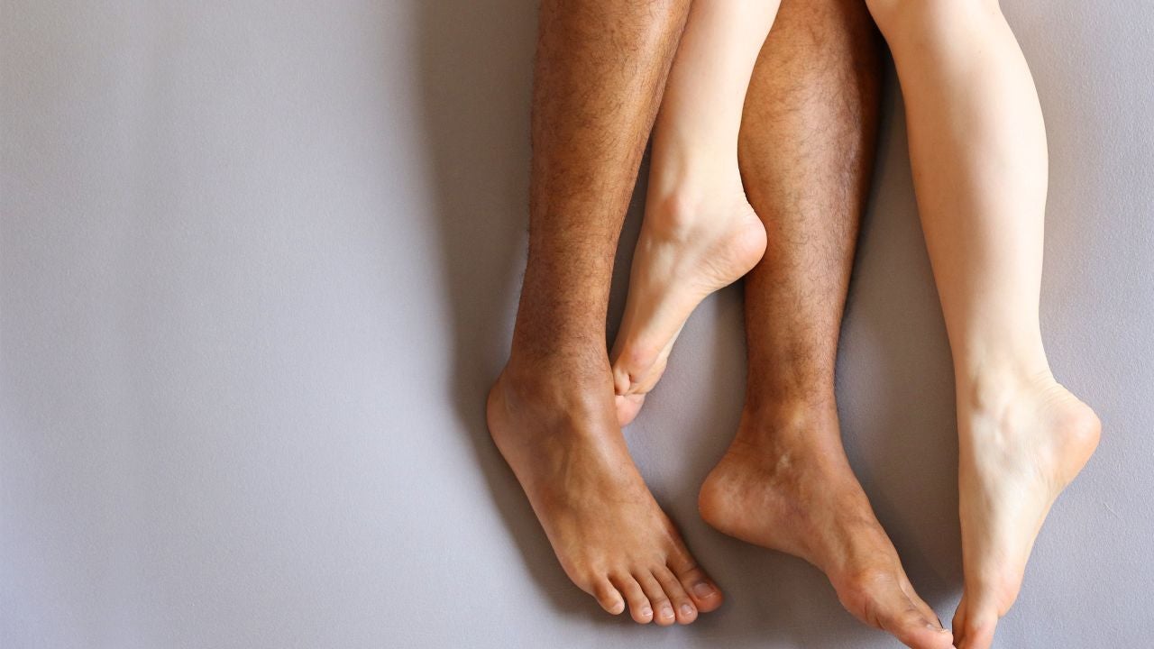 Hablamos con un experto en fetichismo de cosquillas: Juego de ...