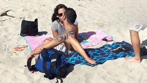Google Maps pilla a una pareja en una extraña postura 