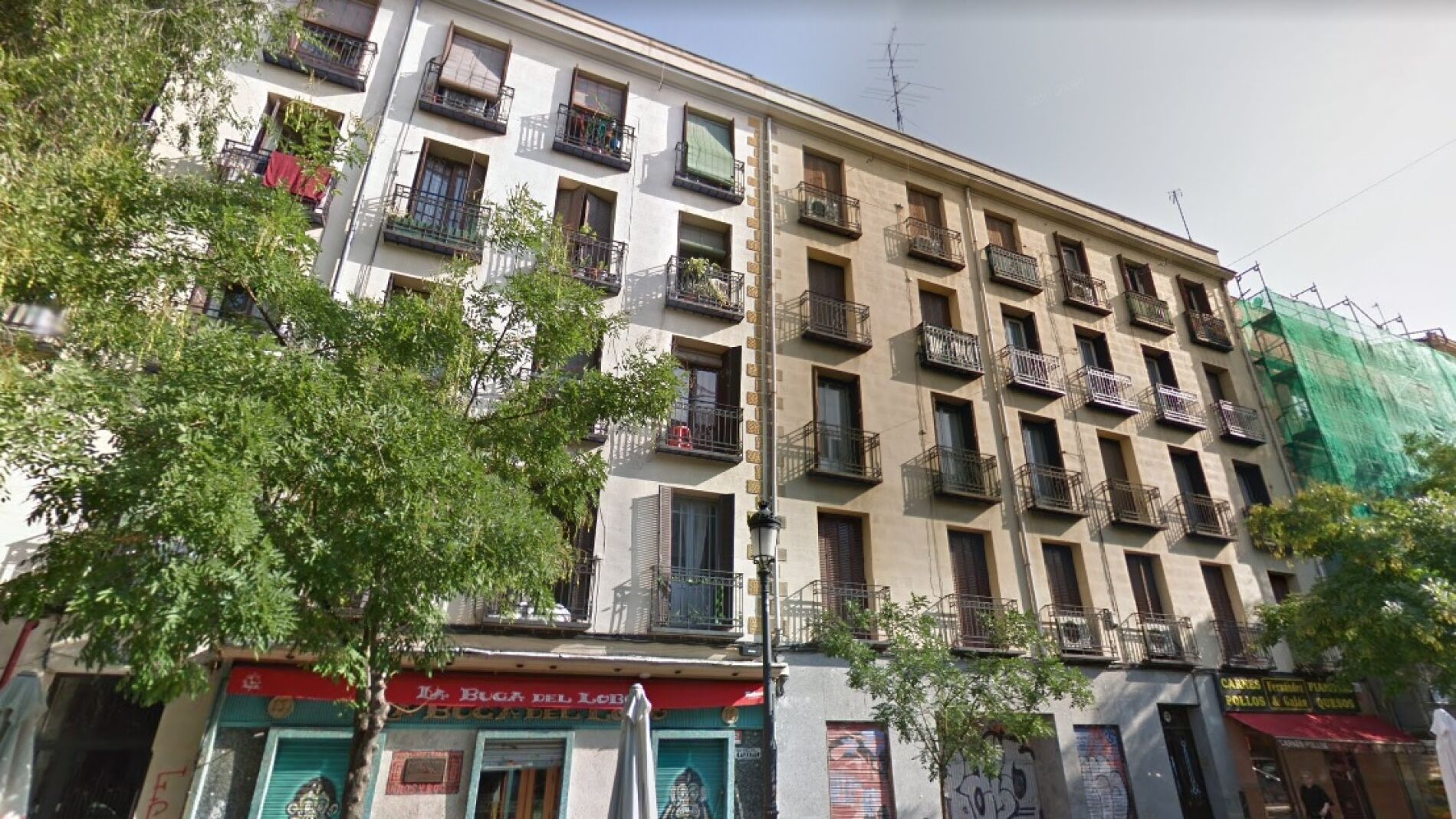 Edificio con orden de desahucio en la calle Argumosa