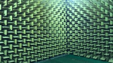 Estuve en una cámara anecoica y descubrí que el silencio absoluto es insoportable