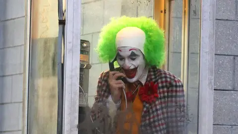 Joaquin Phoenix como Joker Joaquin Phoenix como Joker