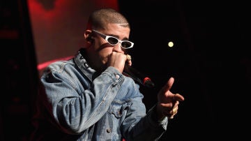 Bad Bunny durante una de sus actuaciones en Los Ángeles