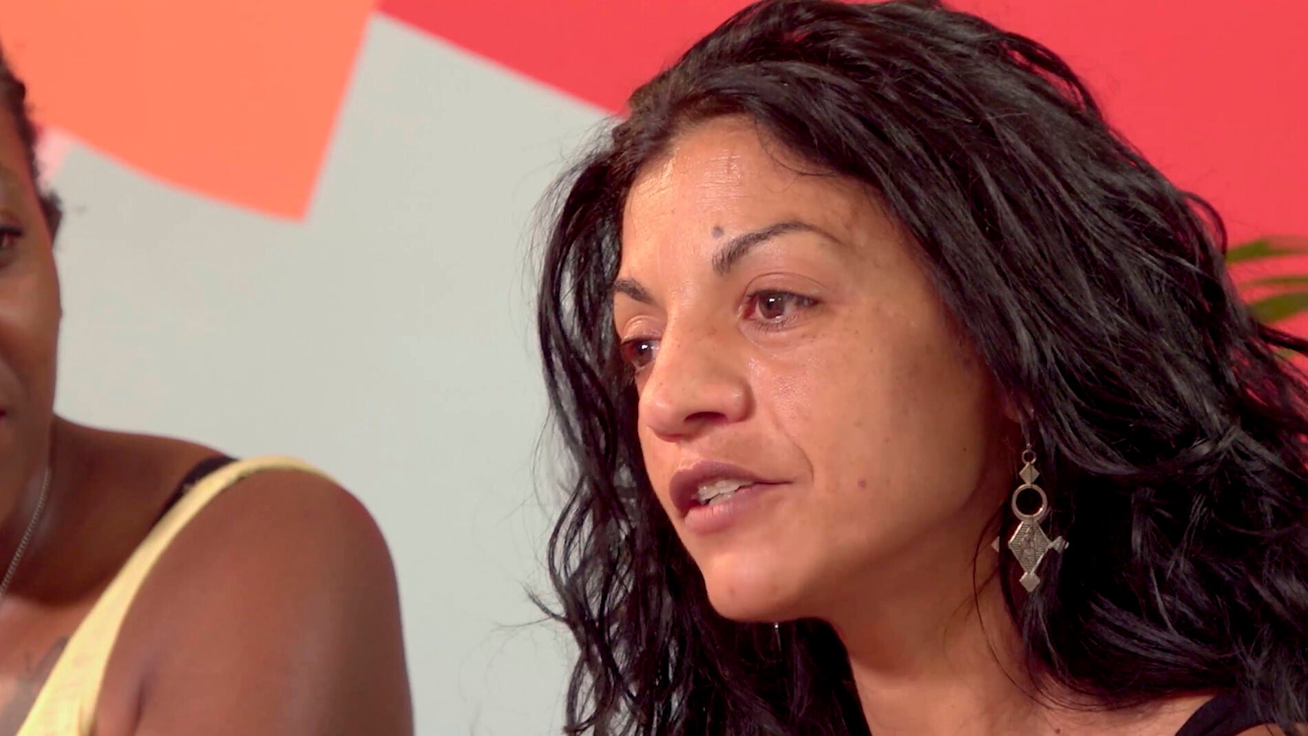 Desire&eacute; Bela-Lobedde y Mar&iacute;a Jos&eacute; Jim&eacute;nez Corti&ntilde;as 'Guru' en 'Las U&ntilde;as'