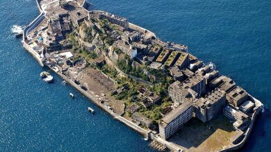 Cómo la superpoblada isla japonesa de Hashima se quedó sin un sólo habitante en sólo 20 años