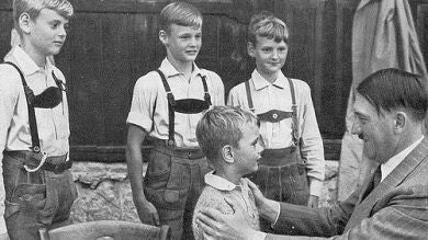Siete curiosidades que no sabías sobre la vida sexual de Hitler