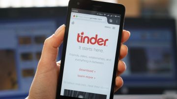 Aplicación Tinder (Archivo)