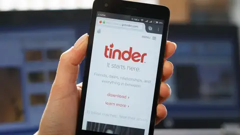 Aplicación Tinder (Archivo) Aplicación Tinder (Archivo)