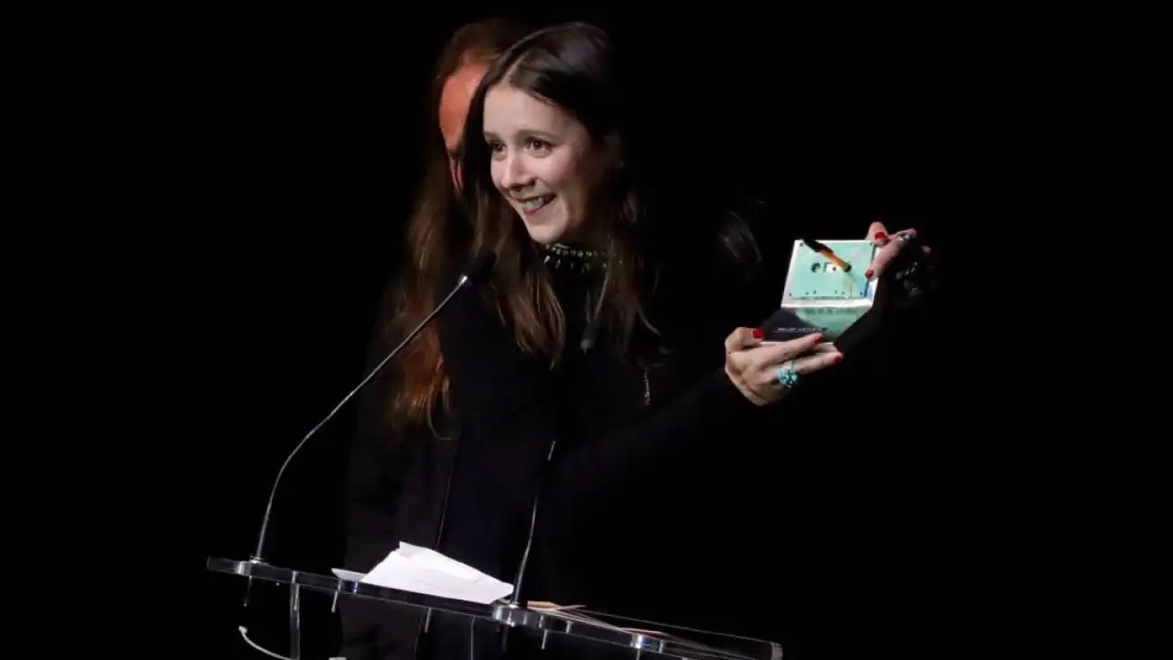 Nina de Morgan, con uno de sus cinco premios