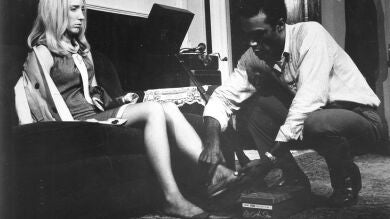 ¿Te has dado cuenta de que el género zombie se apoya en personajes femeninos y raciales?