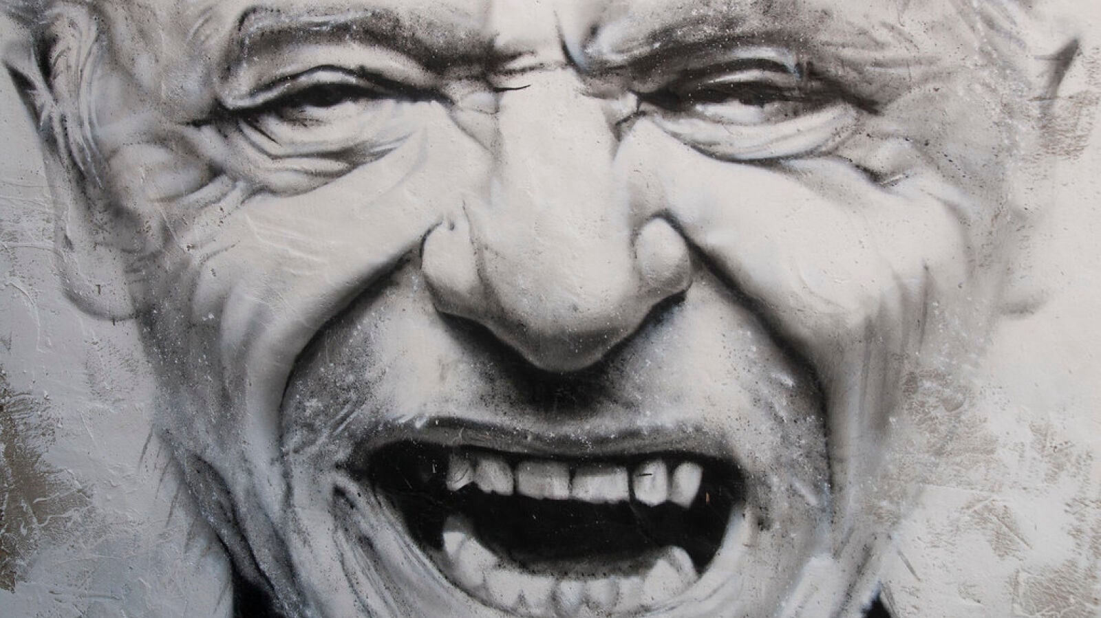 Te voy a contar por qué Charles Bukowski odiaba la marihuana y le daba al alcohol y al sexo