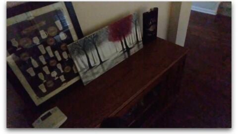 Cuadro que le regalaron a K.C. Feather