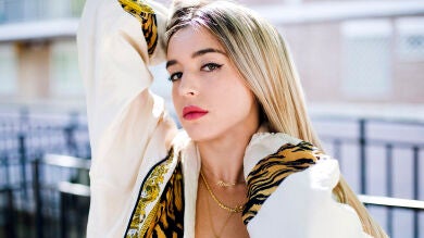 'Lola Bunny' meme a meme: lo mejor del videoclip de Lola Indigo y Don Patricio