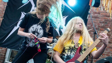 El festival de heavy metal donde en cada concierto se hace calceta