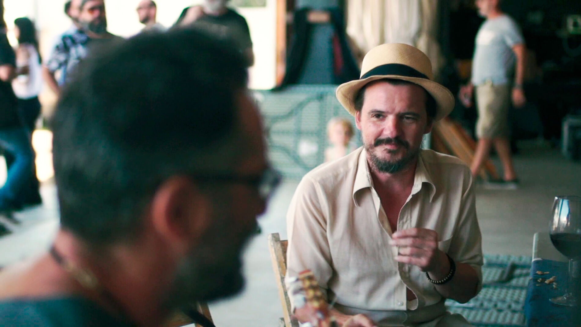 Flooxer | El N&aacute;utico - &iquest;Qu&eacute; pasa cuando juntas m&uacute;sicos y vacaciones? 