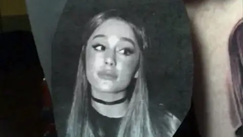 Tatuaje de Ariana Grande Tatuaje de Ariana Grande