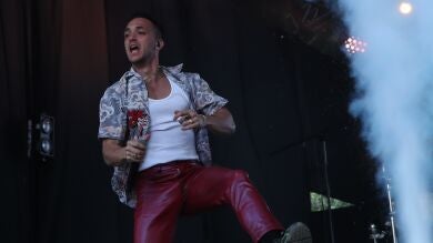 La vuelta al cole de C Tangana: nuevo temazo junto a Paloma Mami 'No te debí besar'