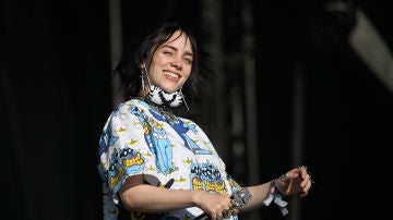 Billie Eilish durante un concierto