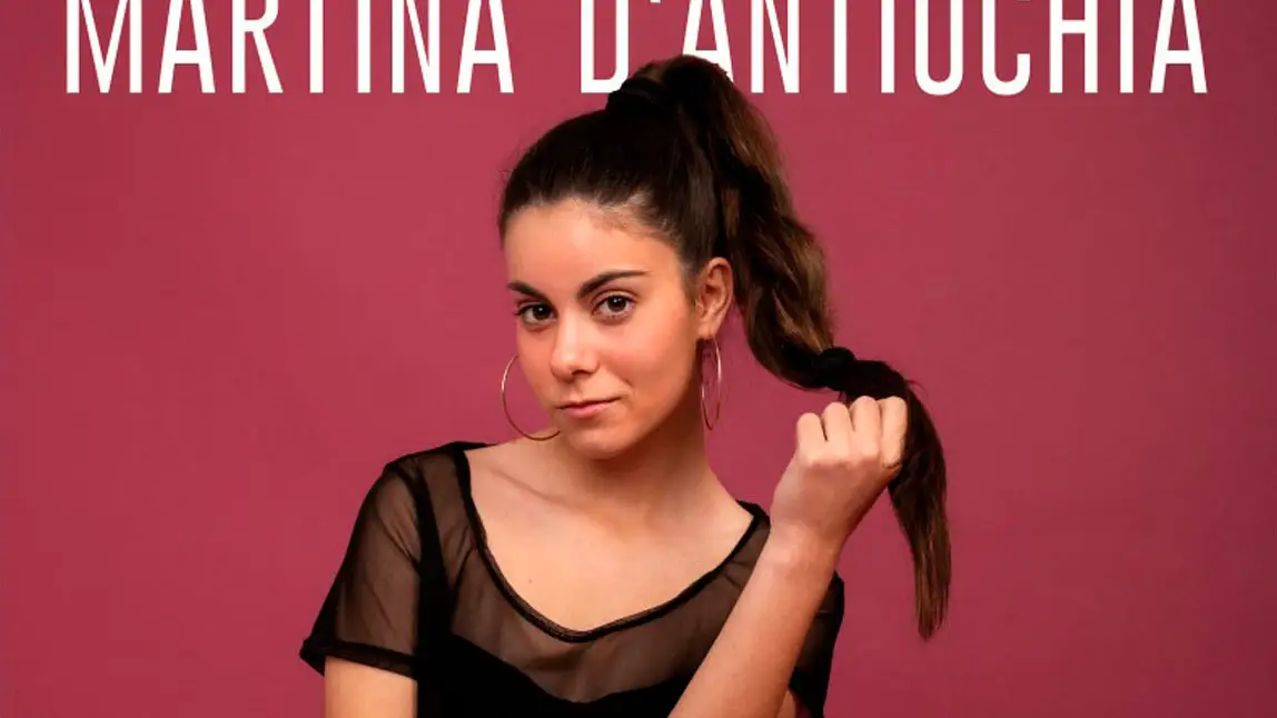 La youtuber Martina D'Antiochia publica su primer álbum: 'Emociones'