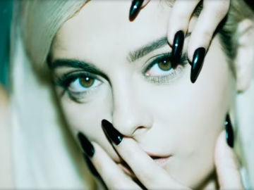 Bebe Rexha en 'Not 20 Anymore'