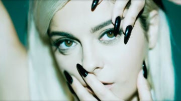 Bebe Rexha en 'Not 20 Anymore'