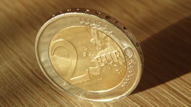 Revisa tus monedas de 2 euros: algunas valen más de 2.000€ 