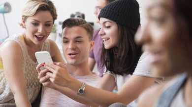 ¿Estás tomando la decisiones correctas? Con Bitlife puedes simular toda tu vida