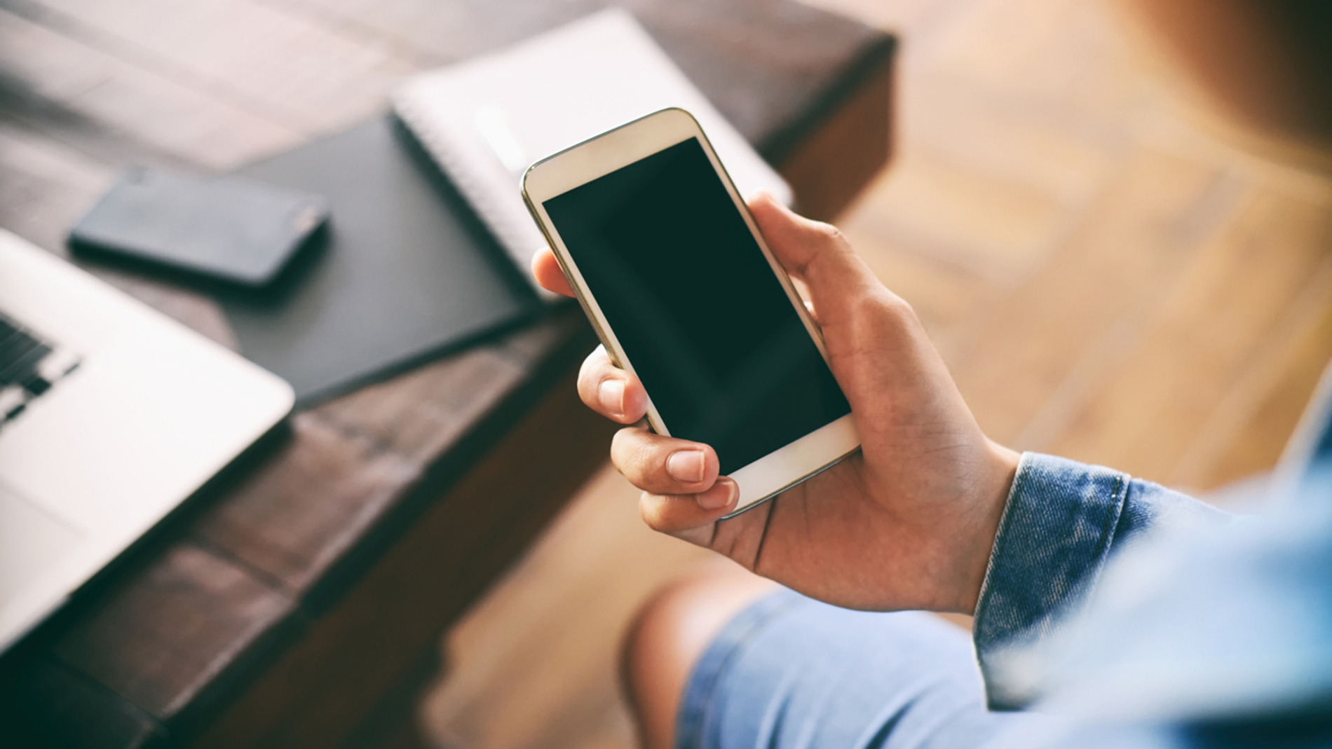 Un teléfono al alcance de tu mano