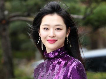 Sulli, cantante de K-Pop