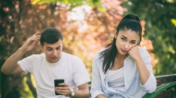 Pareja que no tiene claro sus sentimientos.