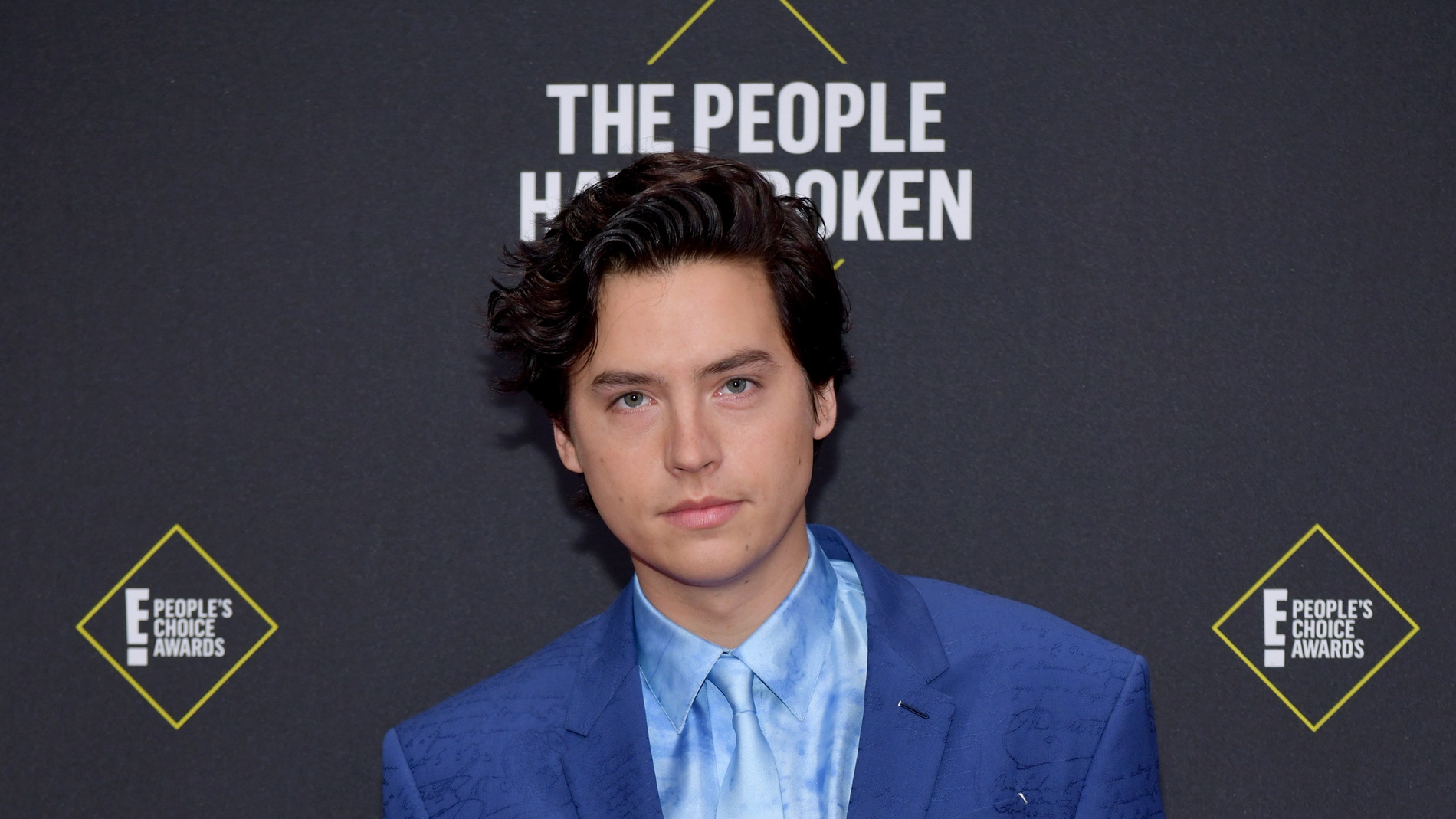 Cole Sprouse, un famoso más que se une al ARMY de BTS