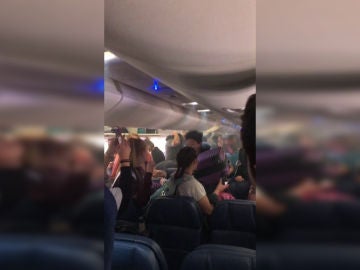 Evacúan un avión en Madrid