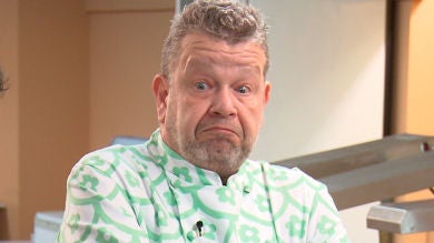 Alberto Chicote quiere enseñar a cocinar a Ibai Llanos