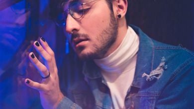 Bad Bunny, Harry Styles, Pol Granch… los chicos también se pintan las uñas