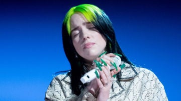 Billie Eilish en una de sus últimas actuaciones